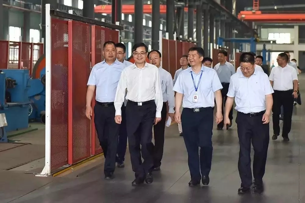 金山区委书记赵卫星调研乐竟体育